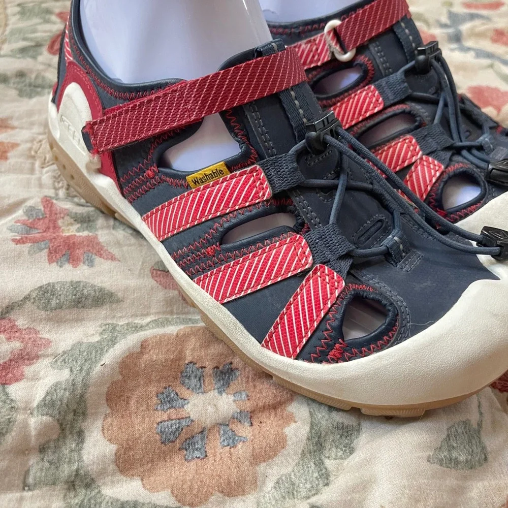 Keen Newport H2 Water Shoes red white blue Sandals Sport Youth 5 Hiking Beach